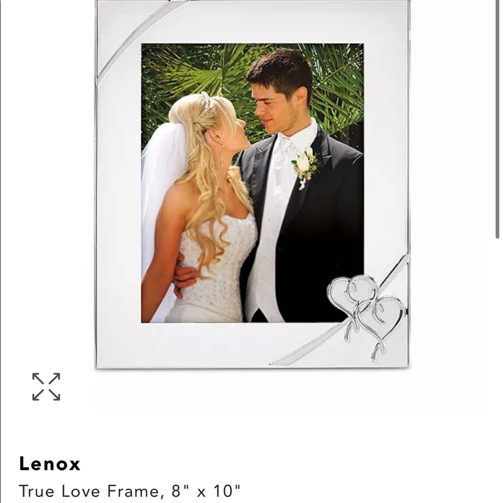 Lenox luxury “true love” mirrored picture frame frame with hearts.